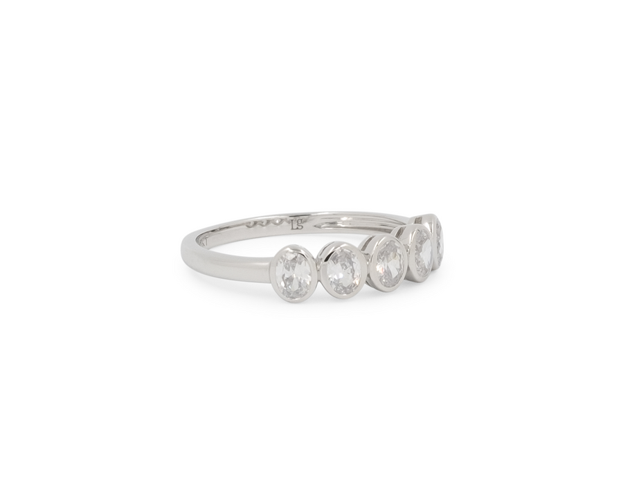 DAINTY MULTI-OVAL STACKER