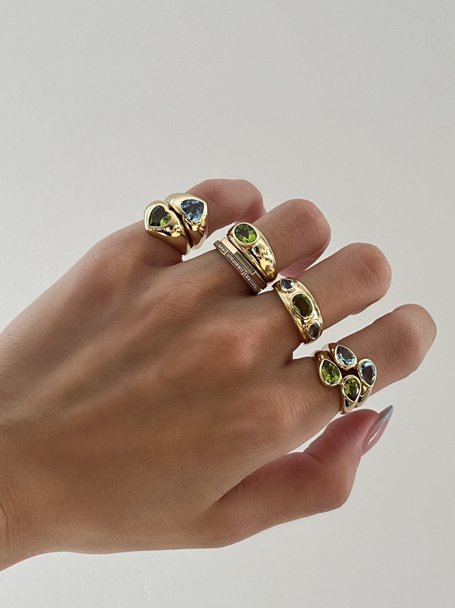 THE BEZEL HEART SIGNET RING