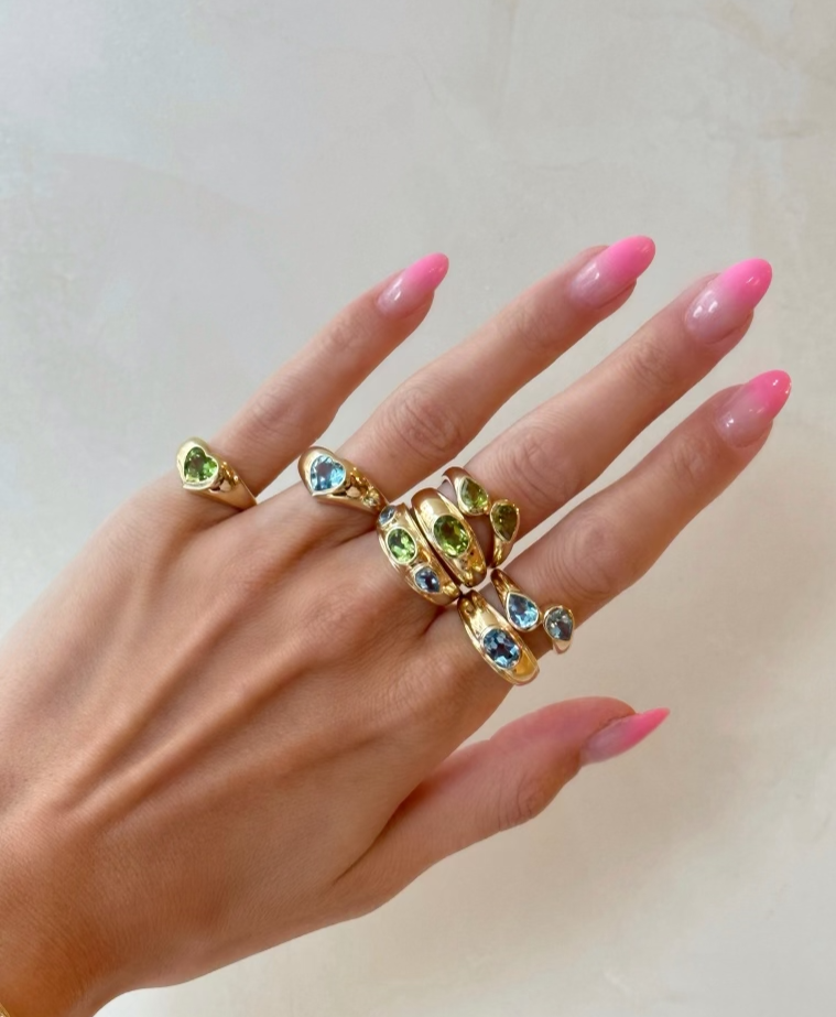 THE LILIANE OVAL-PEAR RING