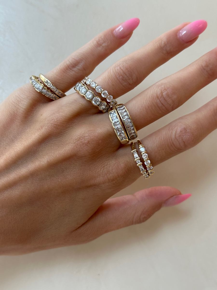 RN063 'SCALLOPED ETERNITY STACKER'
