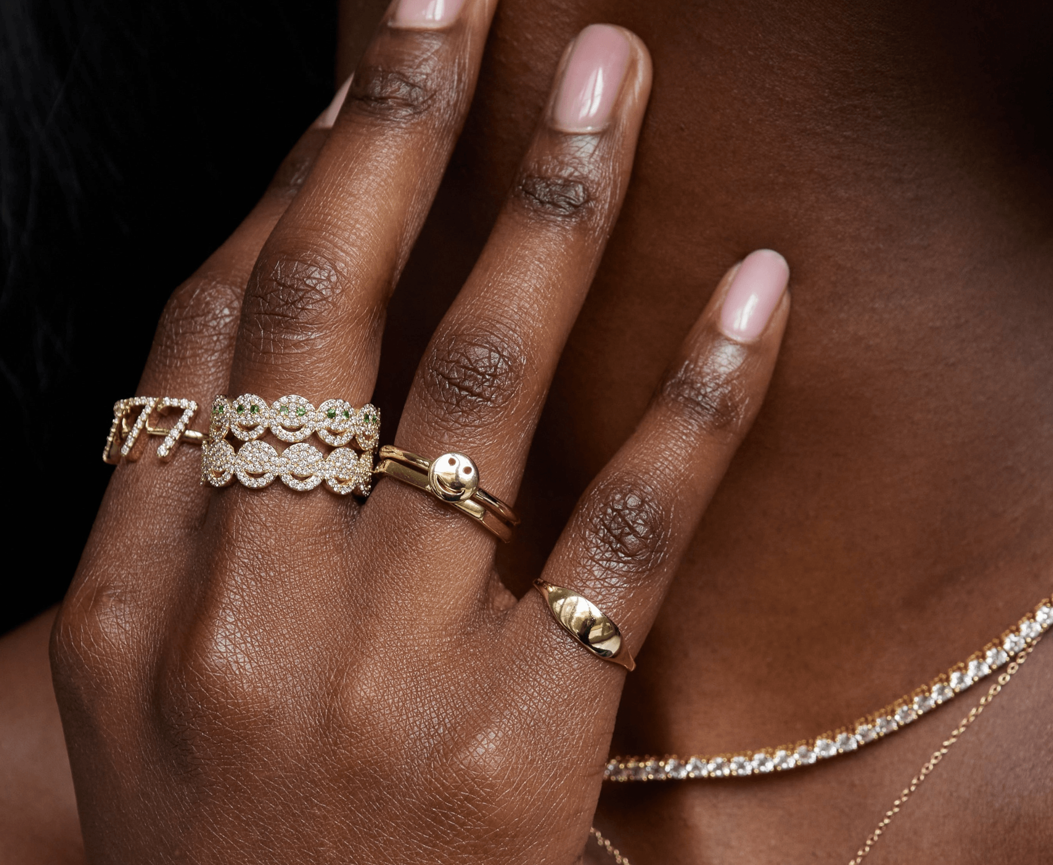 THE PAVÉ ETERNAL HAPPY FACE RING – Lisa Gozlan