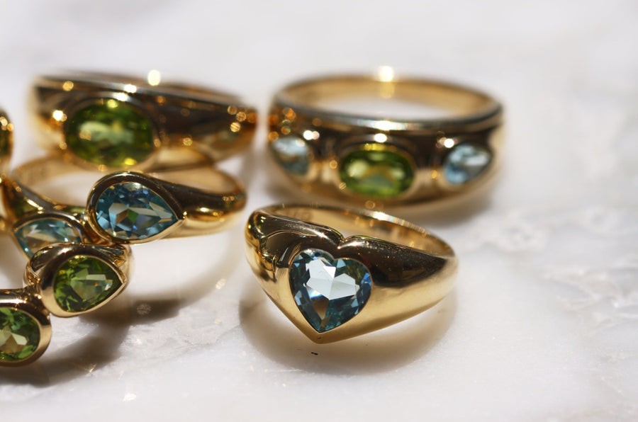 THE BEZEL HEART SIGNET RING