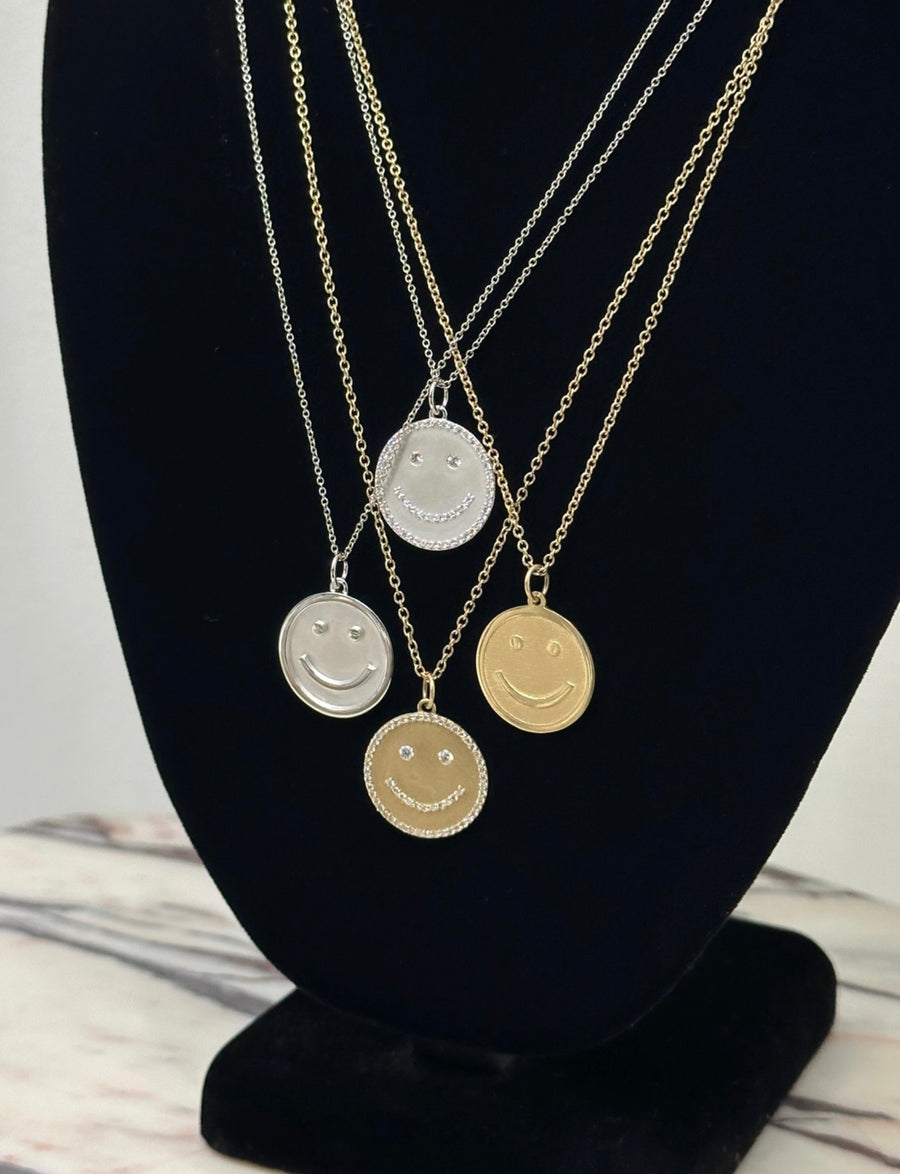THE CLASSIC HAPPY FACE PENDANT